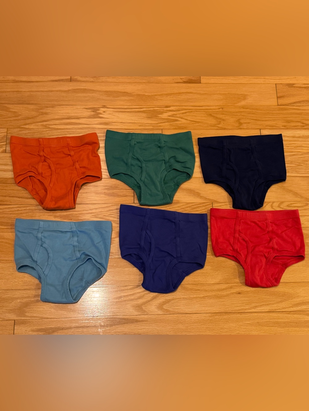Like New Set of 6 Hanna Andersson Organic cotton classic briefs size M